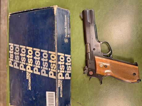 *Se VENDE:* 

Pistola SMITH & WESSON modelo MASTER  52-2.
Calibre 38 Wad cutter.

Una máquina para 01