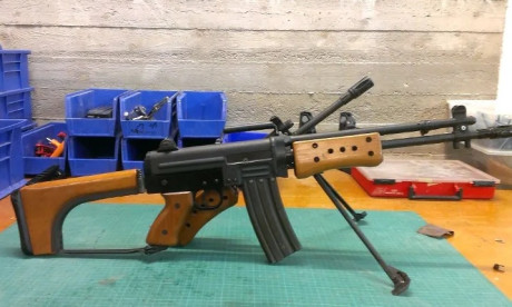 Leyendo una vieja Defensa, donde habla del Galil, cita que Uzi iba a sacar un fusa para el Zahal, pero 30