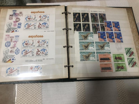 Vendo colección sellos nuevos año 79-80-81-82
Cambio por prismáticos de gran aumento o venta por 250 euros.. 01