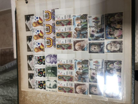 Vendo colección sellos nuevos año 79-80-81-82
Cambio por prismáticos de gran aumento o venta por 250 euros.. 00