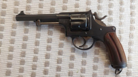 Se vende revólver suizo modelo 1882. El arma tiene la numeración coincidente en las piezas que vienen 01