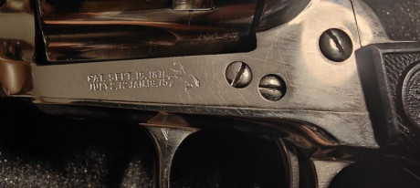 Vendo revolver Colt SAA, original, Calibre 45 LC, cañon de 7,5", acabado niquelado.
Año de fabricacion 11