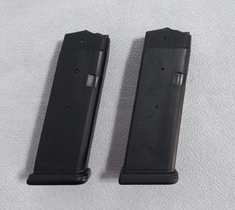 Vendo dos cargadores para Glock 19, en perfecto estado de funcionamiento; son cargadores de primera generación, 01
