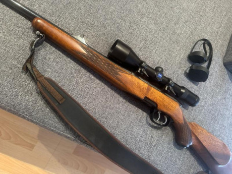 Un amigo me pide que le anuncie este rifle:

Malinncher 243 win + monturas + visor zeiss diavari v 2,5-10x50 00