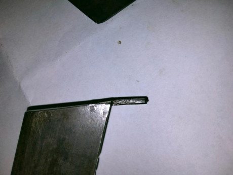 Hola, pongo a la venta un juego de cachas de madera de nogal para la pistola Austriaca Steyr modelo 1908 10