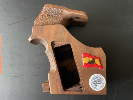 VENDIDA

Vendo Cacha Steyr LP10 E / LP 50 E talla S (diestro), sin ningún retoque, y muy poco uso, por 01