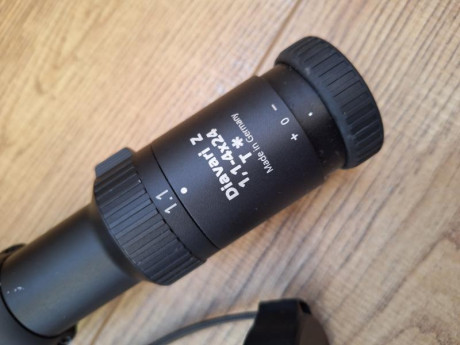 Hola a todos,

*SE VENDE:* 

Visor ZEISS Divari 1,1-4x24 con monturas BLASER de tubo de 30mm.

Poco uso.

 01