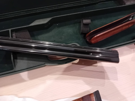 Escopeta de caza miroku que decir de la calidad de estas armas 
Cañón 71 
Culata regulable de 37cm
Maleta 11