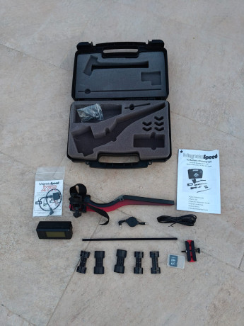 Vendo cronógrafo Magnetospeed V3.
Se incluye adaptador para tablet y móvil magnetospeed XFR y adaptador 01