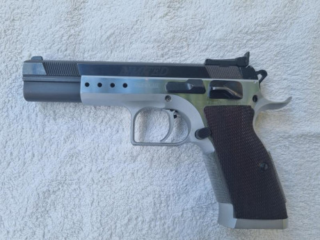Hola se vende pistola Tanfoglio Limited 9 mm Parabellum en muy buen estado con un gatillo perfecto para 00