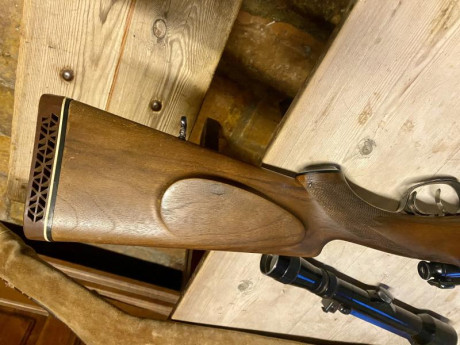 Un amigo vende esta joya, falleció su padre y tiene excedente de armas.
Es un Mannlicher Schoenauer 7x64. 20