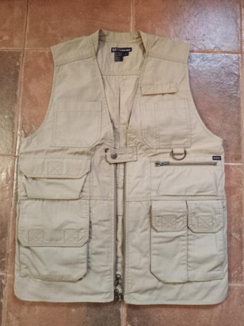 Vendo lo siguiente, los precios incluyen envió a península por mensajería, los artículos son originales, 62