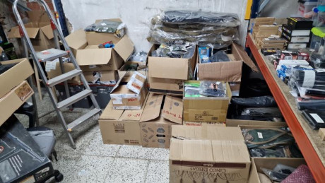 Material de airsoft procedente de cierre de tienda 00