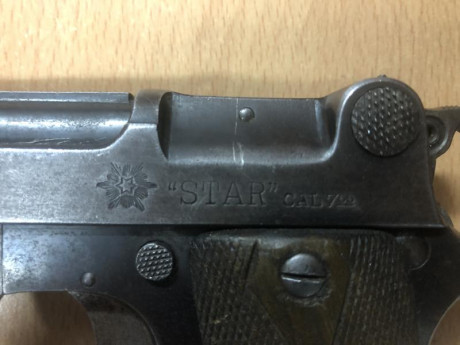 Un compañero de tiro vende tres joyas, todas en perfecto estado y guiadas en F , su nombre es xxxxx y 00