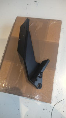 Vendo montura SEBO WEAPONS  para CZ / KMR con huella para visor compatible con Sig Romeo 3XL, Sig Romeo 00