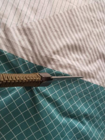 Vendo tomahawk CRKT Chogan nuevo sin uso, con funda de kydex y paracord, vendido. 11