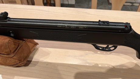 Vendo carabina nueva moderna 
Wembley vmx
19 julios de potencia la mas alta de su categoría 
 incluido 00