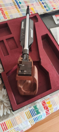 Buenos días!!
 Se vende pistola de libre Hammerli 162 electrónica con cacha talla m .BAJADA DE PRECIO 01