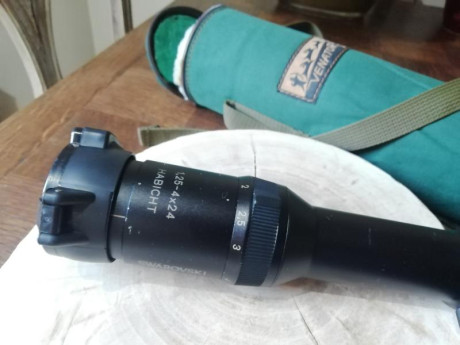 Buenas noches,

Vendo Swarovski de batida 1-4x24 con retícula 4a, incluye tapas Butler Creek y funda Venator 12