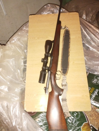 Un amigo vende un Manlincher M72 calibre 270w y un Sako Finnbear en 300 wm.
El primero 500€ sin visor 01