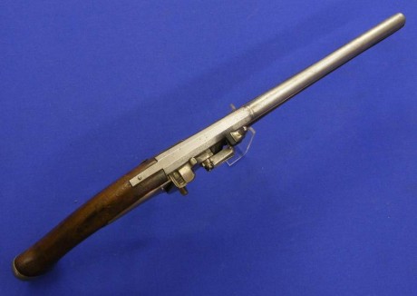 Voy a colocar unas fotos de un arma larga alemana de llave de mecha del siglo XVI. 51