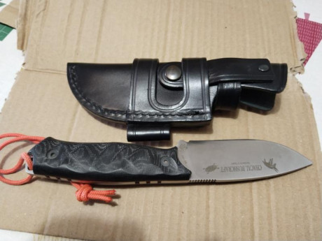 Vendo j&v chacal bushcraft usado pero en buen estado una edición Mad Duck el precio son 40€+ gastos 01
