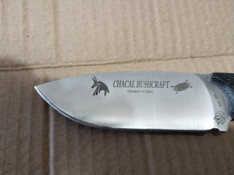 Vendo j&v chacal bushcraft usado pero en buen estado una edición Mad Duck el precio son 40€+ gastos 12