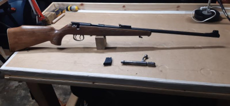 Buenas noches , pongo en venta la carabina Antchütz cal 22lr modelo 1415-1416 , con disparador al pelo, 10