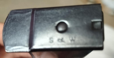 Vendo cargador original Smith &Wesson 
40€ + portes 00