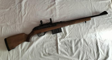 Vendo rifle HK 940 carbine ( corto). Calibre 30.06
Largo total 101cm y peso total 3,200kg.
 Cargador extraible.
Monturas 02