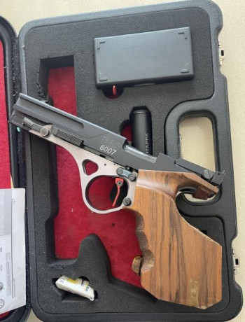 Compañero vende su pistola de finales de 2021, único propietario, no muchos tiros, no ha competido nunca, 00