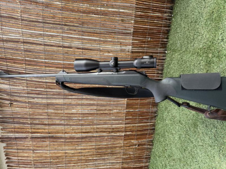 Vendo mi rifle Blaser r8 profesional con cargador extraible en calibre 338 wm.
El rifle además como extras 01