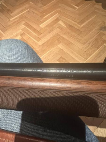 Se que las ultimas series de estos rifles fueron el modelo Safari. Tambien se que los ultimos llevaban 21