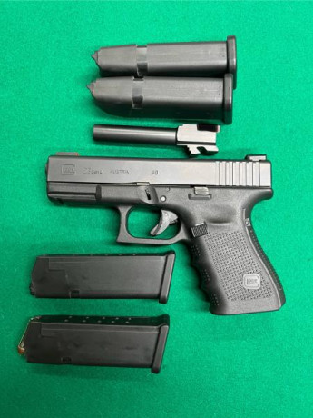  Otra vez a la venta .  ¡¡¡¡¡¡¡ INFORMALES NO MAREAR...!!!!!!!
Glock 23 Gen4 igual de tamaño que una 19.
Tiene 02