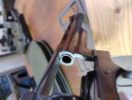 Vendo revolver Llama Comanche III calibre .357 Magnum y cañón de 6 pulgadas, en estado excelente. Revisado 00