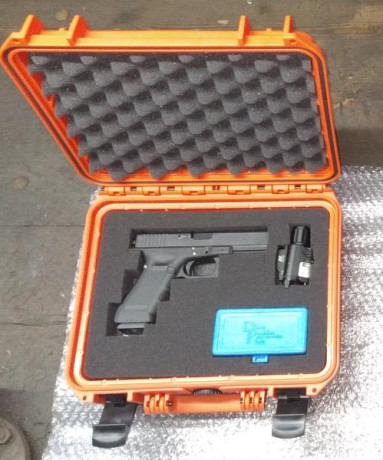 GLOCK 17 Gen 4 Cal.9mm en VENTA
Viene con un cargador
Miras TruGlo Fibert-óptico
Muelles Zev (disparo 01