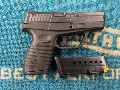 Hola a todos.
Pongo en venta esta pistola Taurus PT709 Slim calibre 9mm
El conjunto consta de:
Pistola
Cargador 01