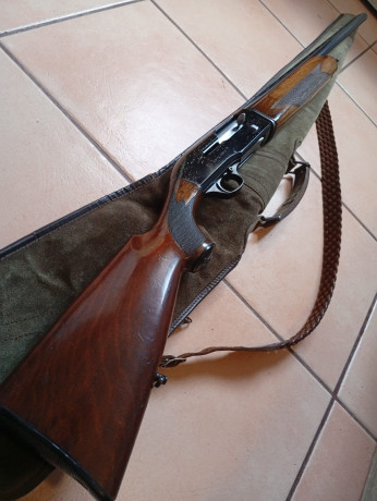 Con roces, buen estado bien cuidada funcionando perfectamente, funda correa y 4 cajas del 7.
400€
617704163 00