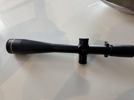 Vendo visor Leupold 40x45 , de reestreno, sin ninguna marca. Perfecto funcionamiento. No tiene caja, pero 12