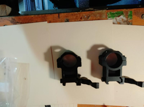 Anillas de aluminio reforzado de 30 extra altas 25.4 mm de la base de la montura Weber a la base del visor
Son 02
