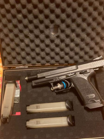 Buenas tardes:

Vendo pistola HK USP EXPERT cal. 9mm. 
Extraordinariamente precisa y fiable.
Fácil de 10