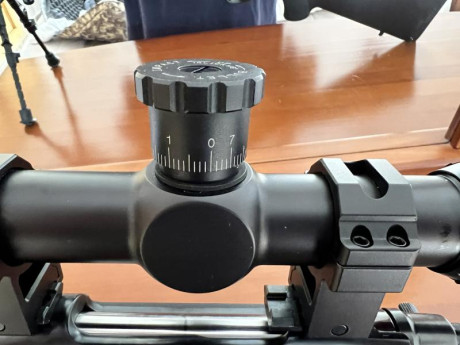 Rifle Sabatti Rover 870 sintético del calibre .243, guiado en D, capacidad de 5 balas, estado impecable, 11