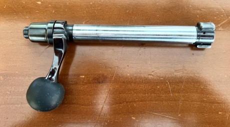 Rifle Sabatti Rover 870 sintético del calibre .243, guiado en D, capacidad de 5 balas, estado impecable, 02