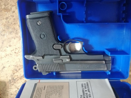 Vendo pistola Firestar inutilizada, guiada en el libro de coleccionista. Precio 150,--€
REBAJADA a 100,--€

 01