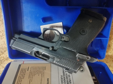 Vendo pistola Firestar inutilizada, guiada en el libro de coleccionista. Precio 150,--€
REBAJADA a 100,--€

 00