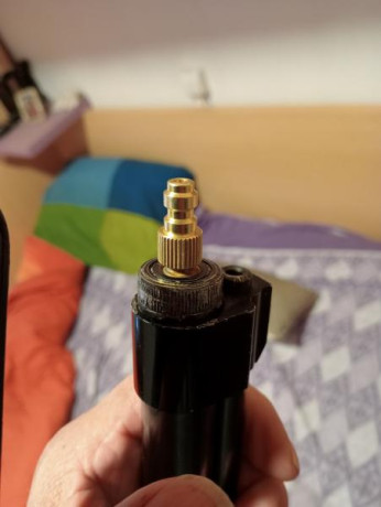 Hola compañeros ando buscando la válvula donde va puesto el reloj si es posible con el reloj también de 30