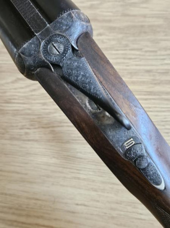 Hola.
Vendo escopeta paralela marca Francisco Albistegui calibre 20 de gama alta . Año de fabricación 10