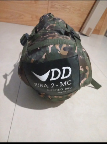 Saco de dormir nuevo, sin utilizar,  procede de un sorteo. Marca DD Hammock Jura 2 MC. Especificaciones 02
