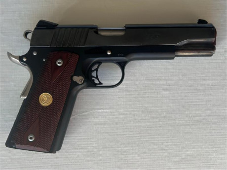 Por hacer hueco en el armero para nuevos proyectos pongo a la venta mi ParaOrdnance SSP 1911 del .45.

Está 00