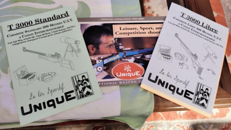 Tengo los folletos originales de las armas tanto libres como standar.
Si alguien los quiere que me haga 00